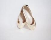 up-cycled soft leather ballet flats. gold. - thewhiteribbon
