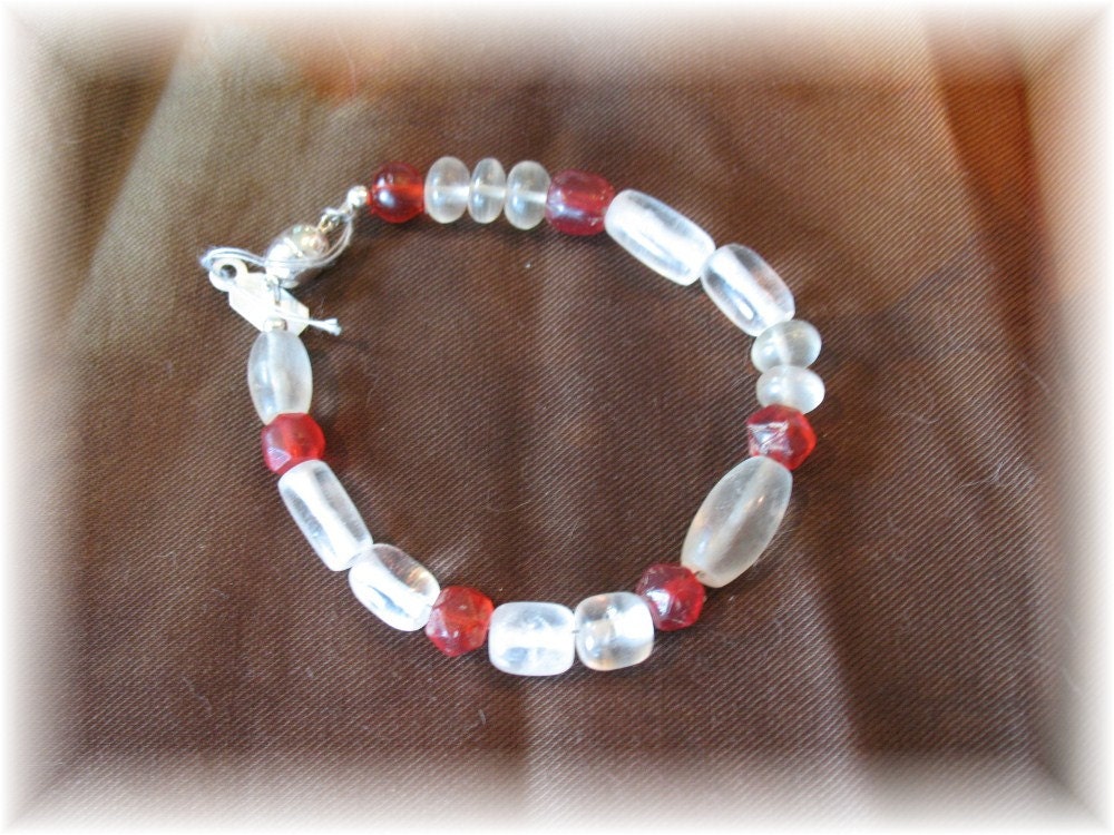 Cat collar with quartz crystal and red African glass beads
