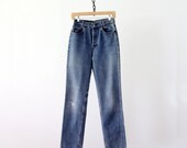 Vintage Levis 501s / 80s Blue Jeans / Waist 27
