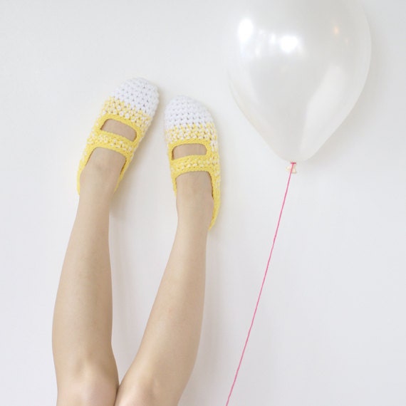Lemon Meringue: Women's Crochet Mary Jane Slipper Socks - WhiteNoiseMaker