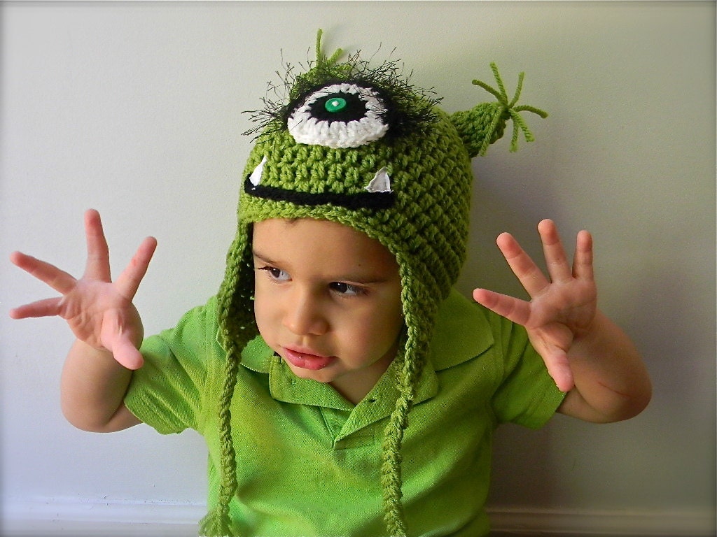 Monster hat  green with one eye - mermaiddesignsstore