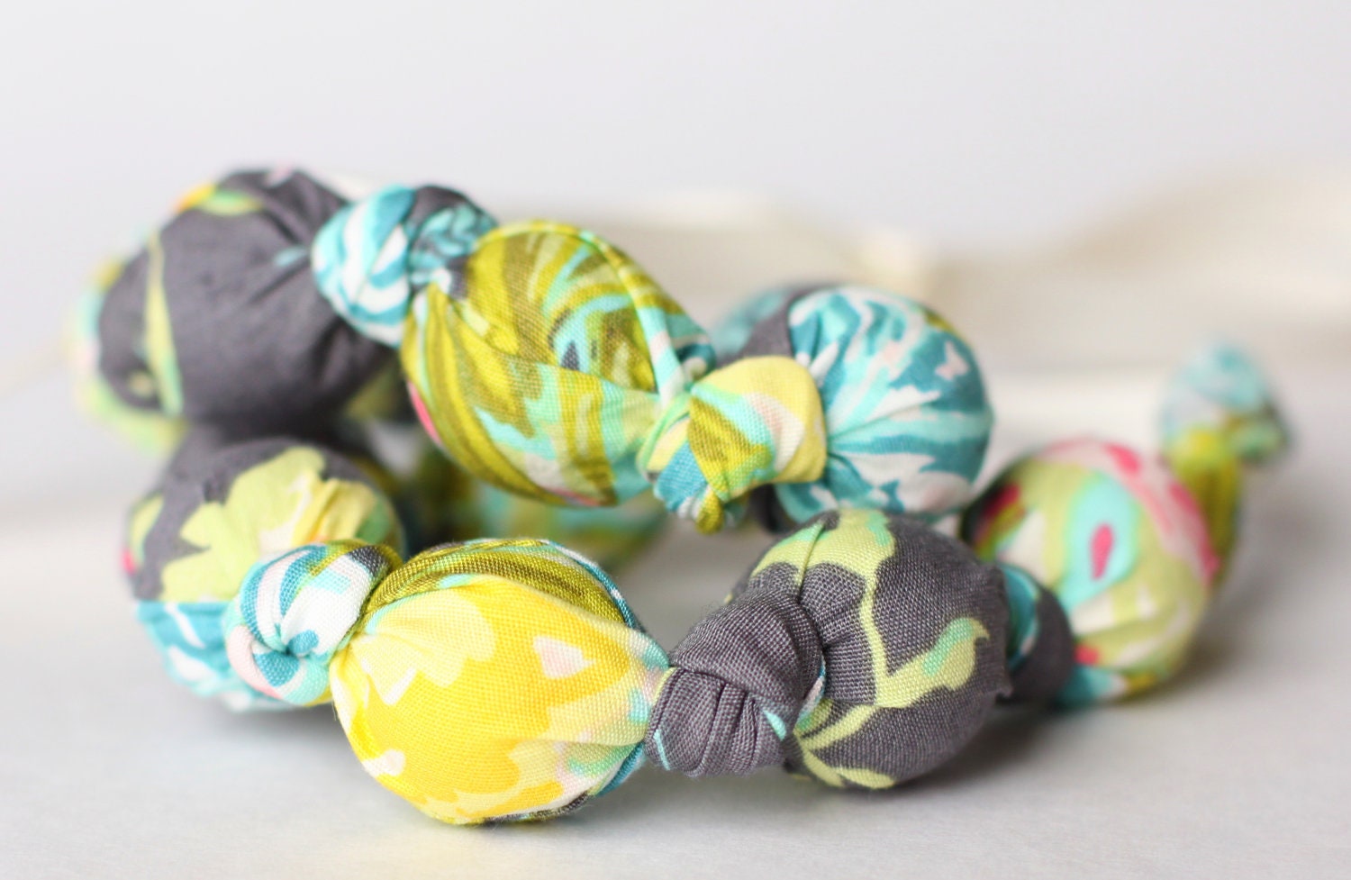 Breastfeeding Necklace, Baby Teether Jewelry, Teething Jewelry, Nursing Necklace- Gray Lilly