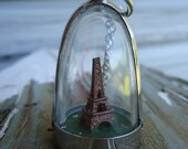 L'amour Romantic Destination Springtime In Paris Eiffel Tower Diorama Necklace  -  La Tour Eiffel Dans Un Petit Verre  -