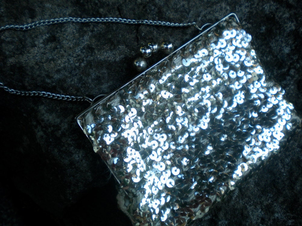 Adorable Vintage Sequin Purse