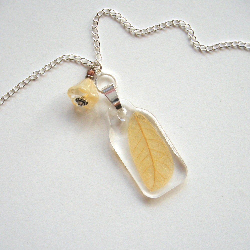 Pale Leaf and Bell Flower - Real Leaf Necklace