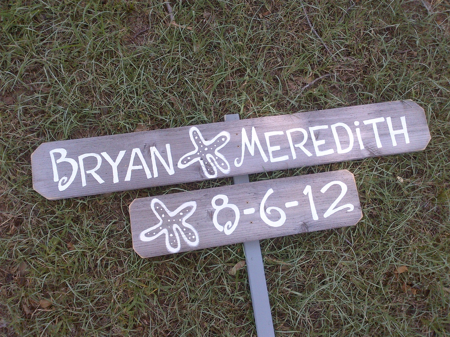 Beach Wedding Signs. Decorations Arrow Pointing Sign YOUR WORDS Personalized Wedding Signs Beach Wedding Decorations Starfish