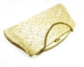 Vintage 50s Gold Brocade Satin Purse - Sac de Soirée d'Or. Vintage Accessories by My Chouchou on Etsy.