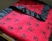 Fuzzy Paws Fleece Cozy - Pet Blanket