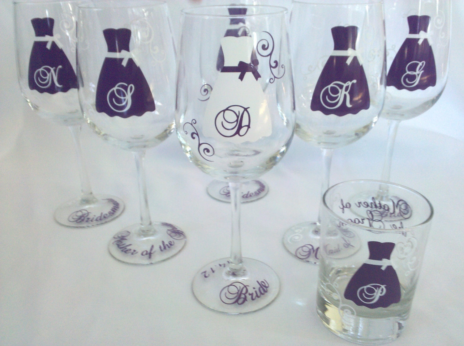 4 Bridesmaid wine glasses, personalized dress wine glass with monogram for wedding, maid of honor gift