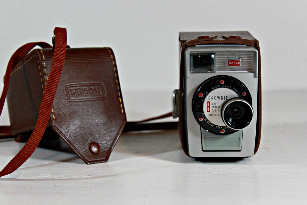 Vintage Kodak Brownie Movie Camera, f/2/7,1960-1962, 8mm, Leather Case