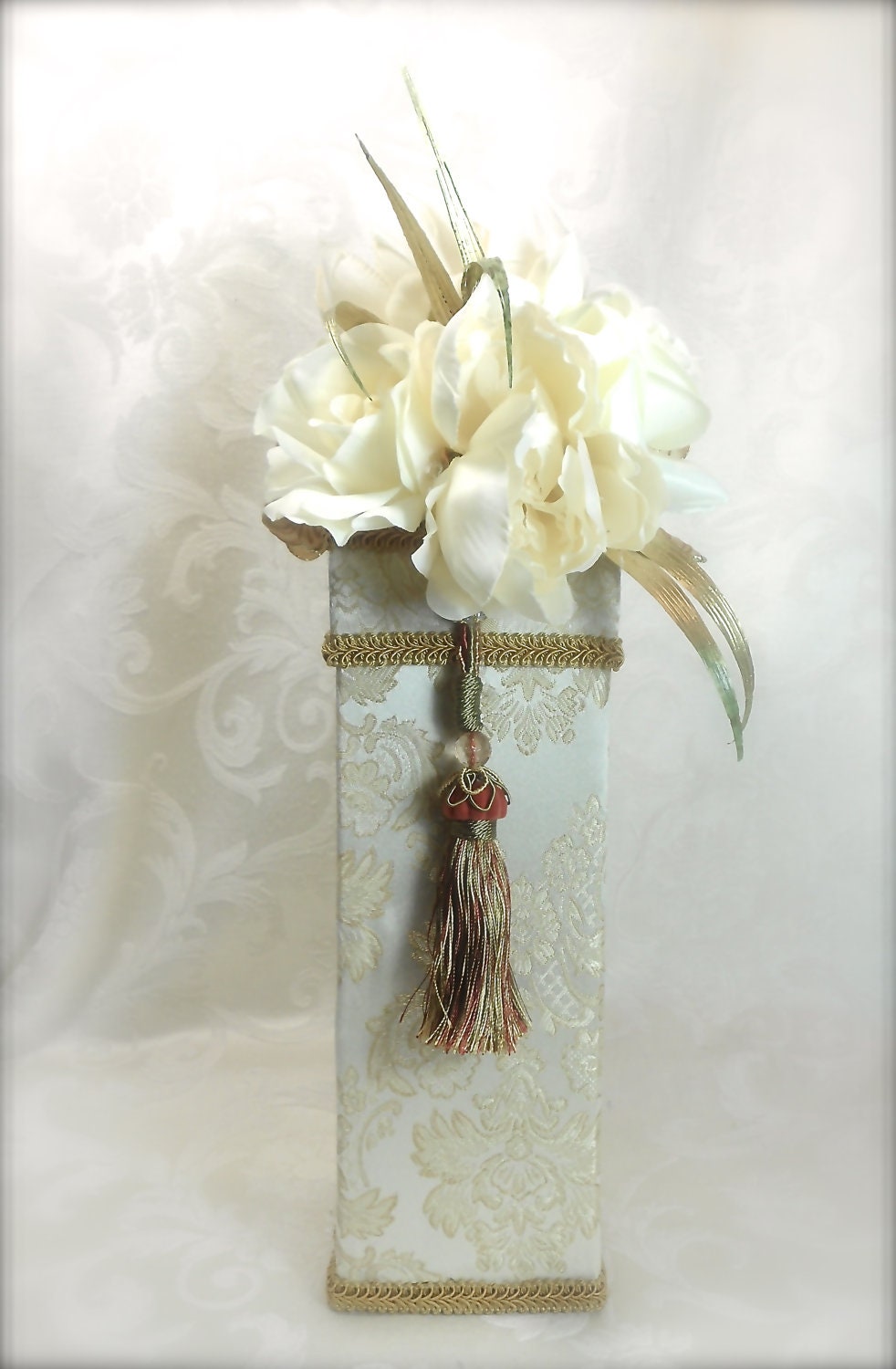 Decorated Wine Gift Box, Gift Boxes, Christmas Gift Box, Holiday Gift Boxes, Box, Boxes, Prewrapped Boxes, Reuseable Boxes, EcoFriendly Boxe