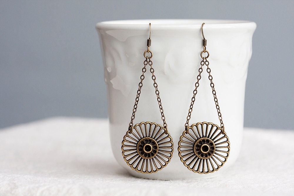 Wheel Chain Earrings Rustic Brown Antiqued Brass Round Charm Dangle Earrings Steampunk Jewelry - E186 - SilentRoses