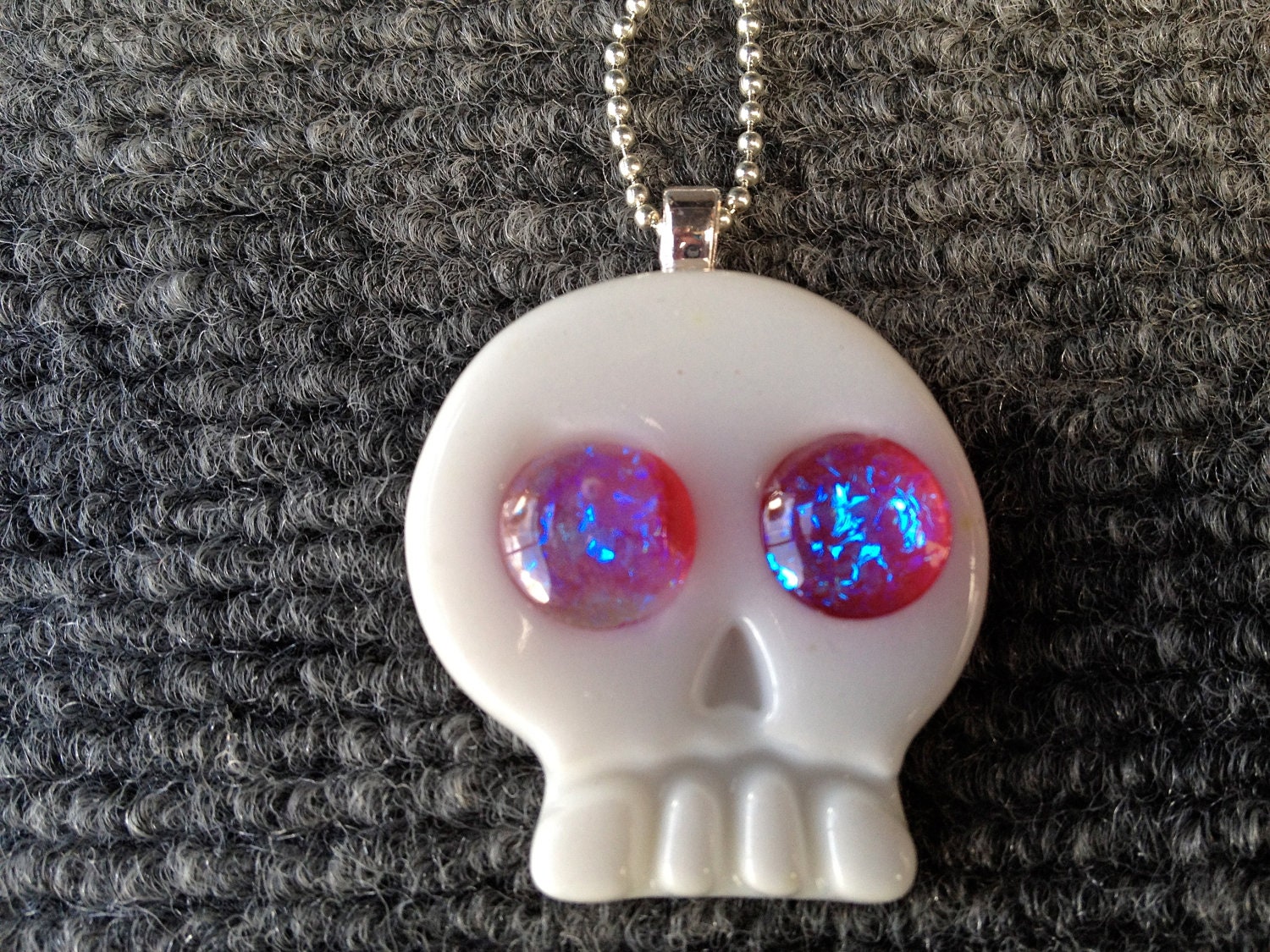 Hunger Games Fused Glass Pendant Necklace White Skull with Fiery Dichroic Eyes 001