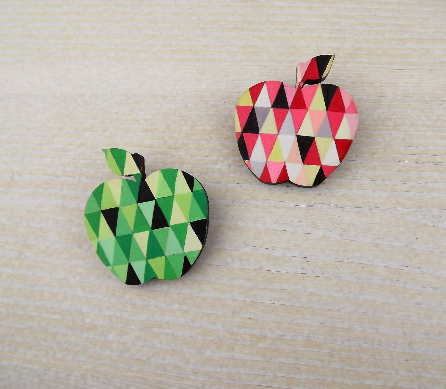 Geometric Brooch Green Apple