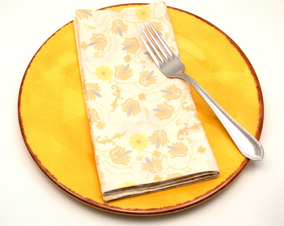 Ivory Cloth Napkins, Floral Napkins, 18 Inch, Cream, Set of Four