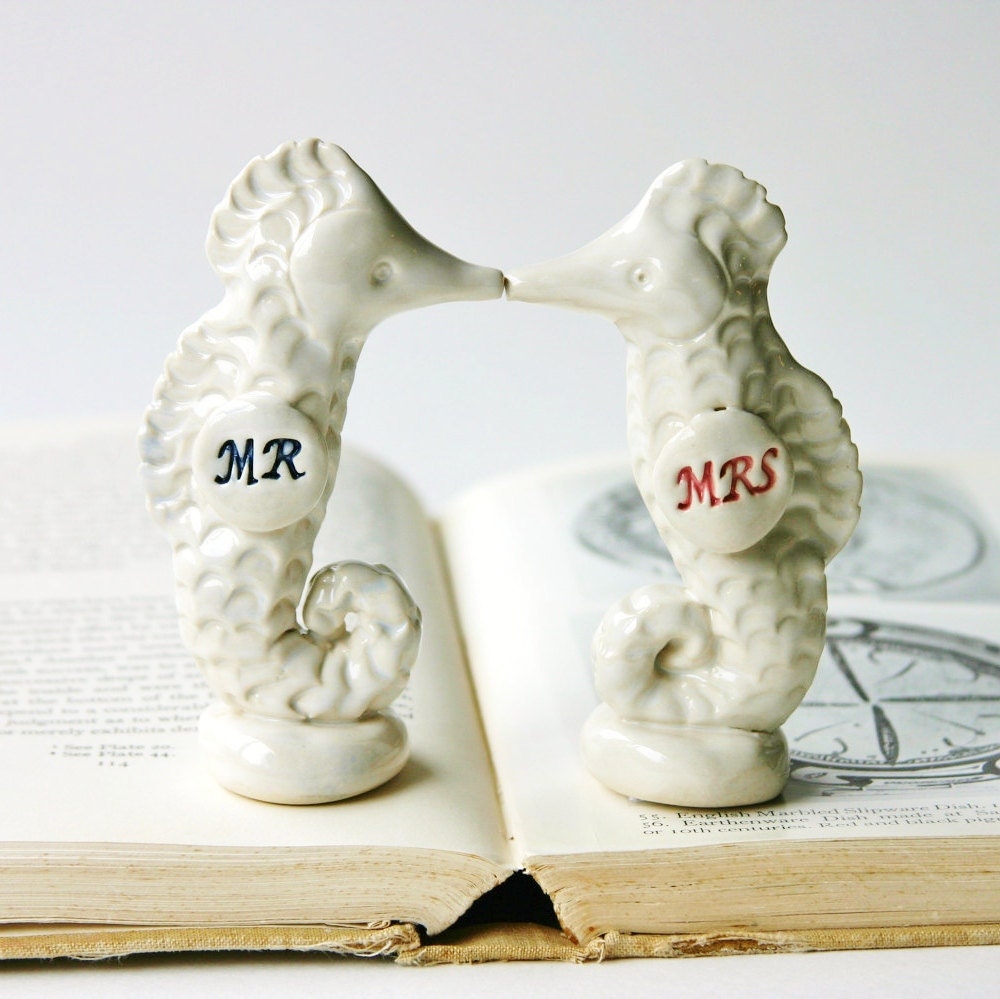 Custom Seahorse Wedding Cake Topper - MR and MRS - Custom Personalized - Choose Your Color -  Handmade Ceramic