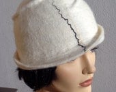 White retro hat, white felt cloche, 1920s inspired hat, art deco fashion, vintage inspired, 20s accessory