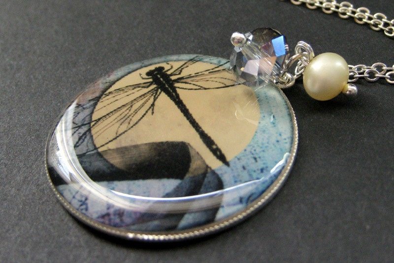 Dragonfly Moon Necklace. Dragonfly Necklace. Crystal and Pearl Charm Necklace with Dragonfly Pendant. Handmade Jewelry.