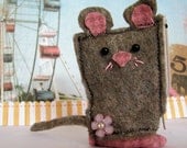 Spring Mouse,Grey and Pink Wool Coin Purse