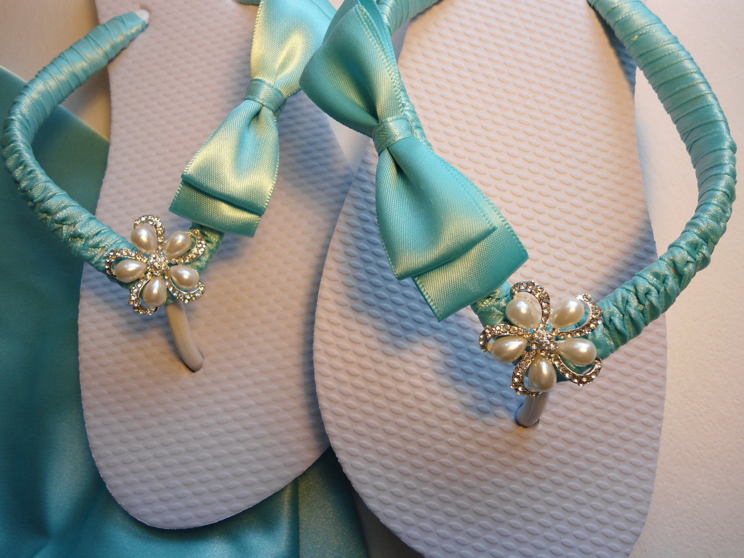 Tiffany blue shoes, bridal flip flops for blue wedding, fancy blue wedding shoes, embellished flip flops,ADRIANA'S WRAPPING