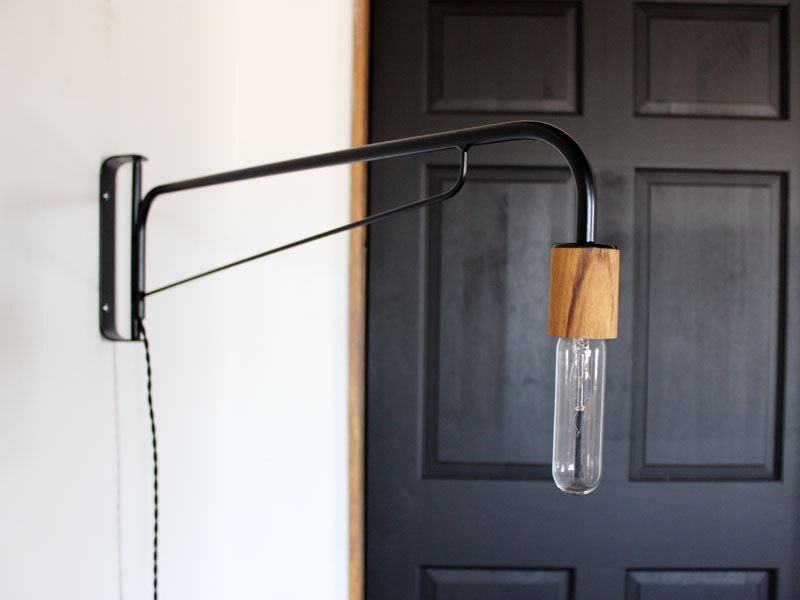 Otis light: 30" black with teak socket