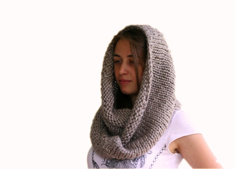 Alpaca Infinity Scarf  Knit in Light Brown -  Autumn Chunky Cowl - Fall Winter Fashion - Women Teens Accessories