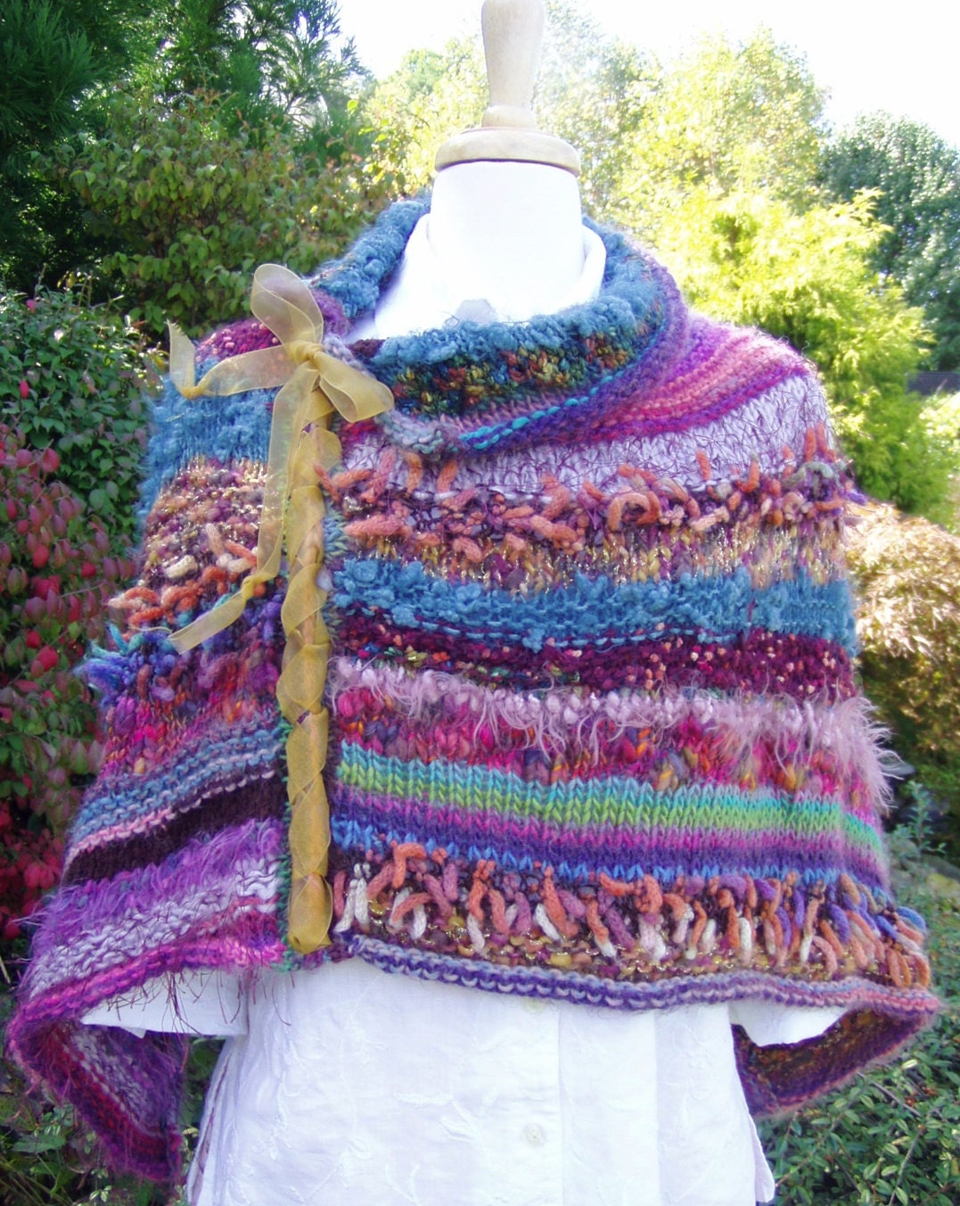 Dreamy Poncho (Knitting Pattern). Detailed pattern for knitting this gorgeous poncho. INSTANT DOWNLOAD