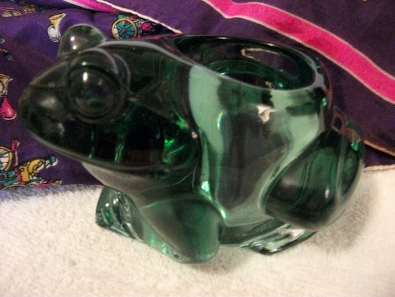 Vintage Green Glass Frog Candle Holder made by Indiana Glass Mint Condition Only 8 USD