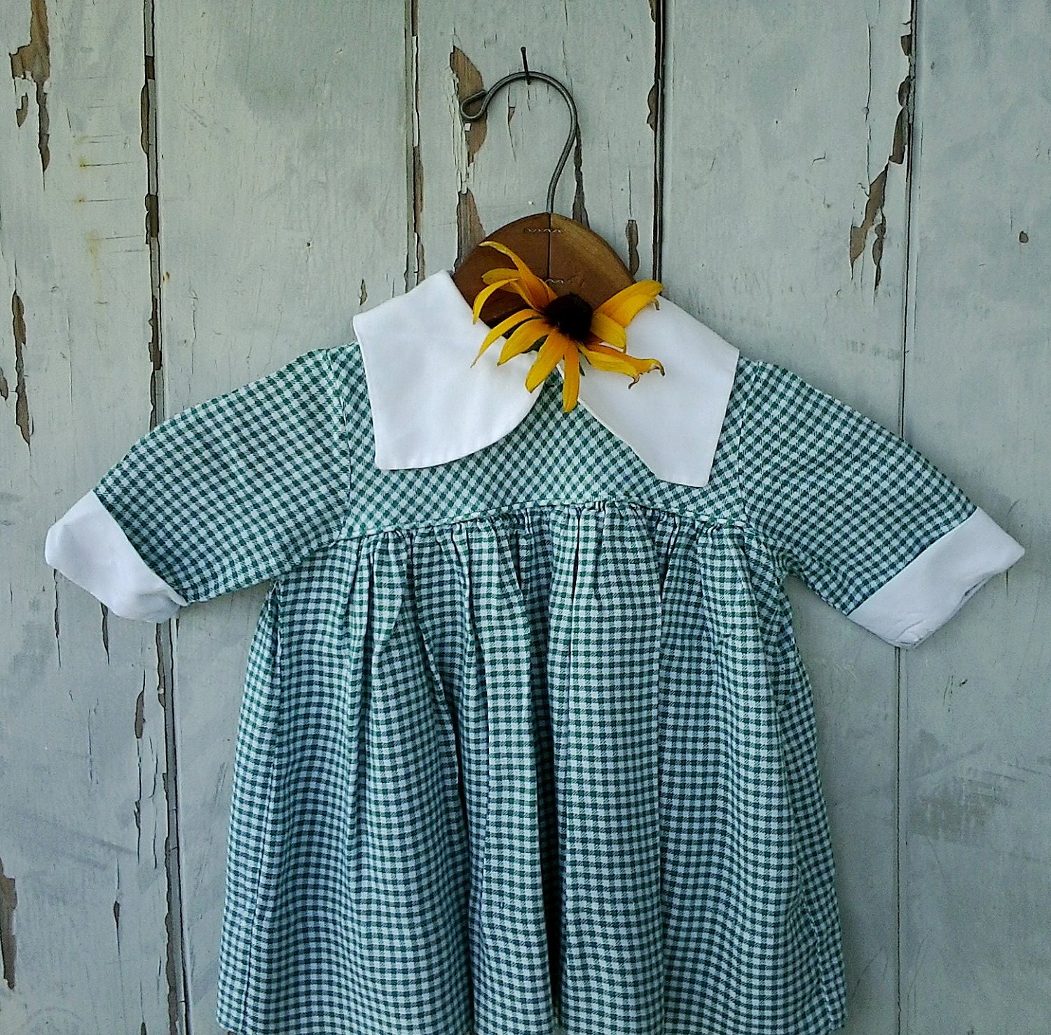After Christmas SaleVintage green and white gingham toddler play dress - happydayantiques