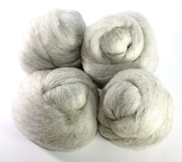 Kainuu Grey Finnsheep Wool, pale grey, carded batts, 190 g, 6.7 oz