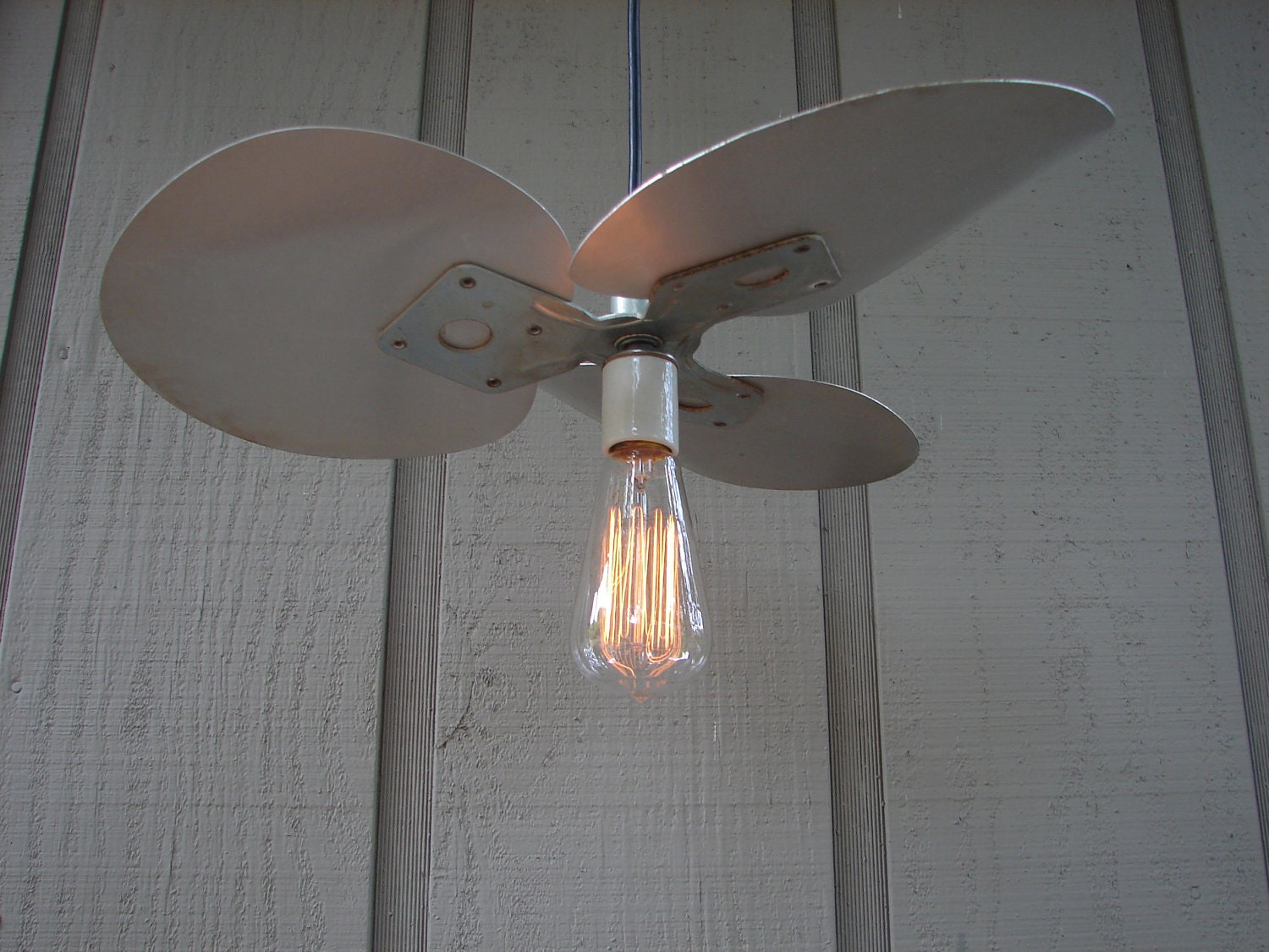 Industrial Pendant Light