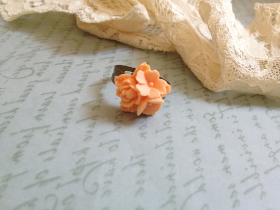 Peach Triple Flower Cabochon Ring - Flower Ring - Adjustable - Antique Brass/Silver