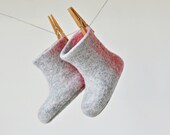 Ready to ship - Handmade baby children wool booties  - Gray and Red -  Felted eco wool shoes / Toddler kids slippers / EU 21/ UK 4,5/ US 5,5