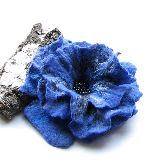 Felt Flower Brooch Blue Flower  Felted Brooch -  Felt Jewelry - albado