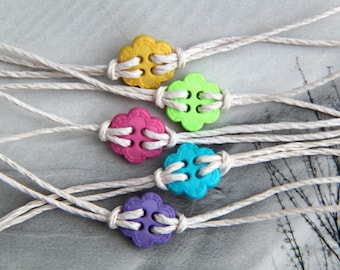 Mini Daisy Button Bracelet