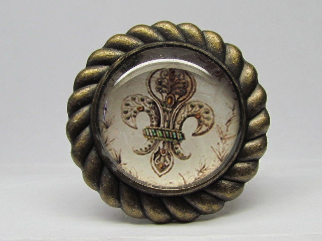 Fleur De Lis Knob Wine Bottle Stopper
