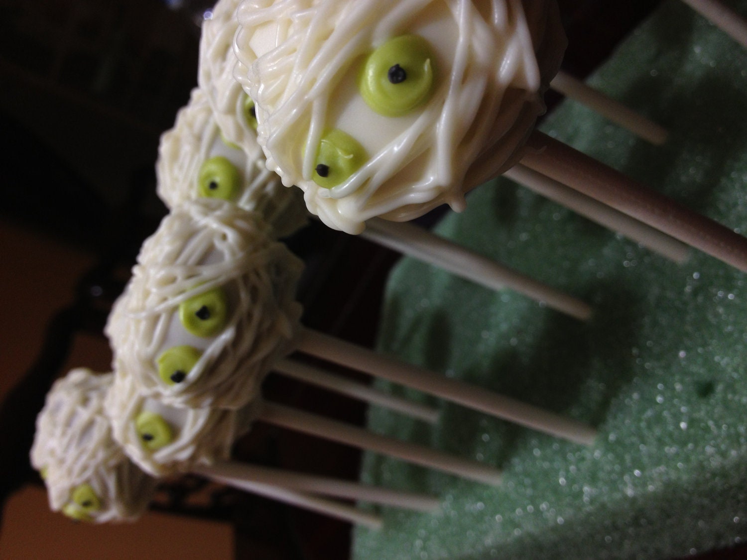 Spooky Creepy Halloween Mummy Cake Pops - Red Velvet and White Chocolate