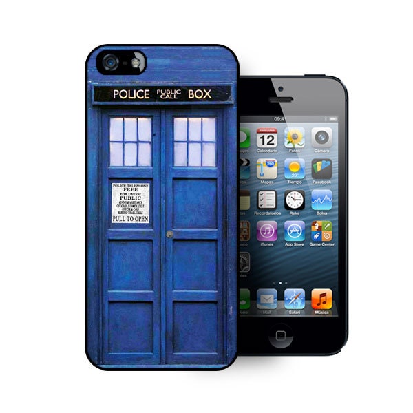 iPhone 5 case includes screen protector and cleaning cloth.Tardis design. Available in black or white