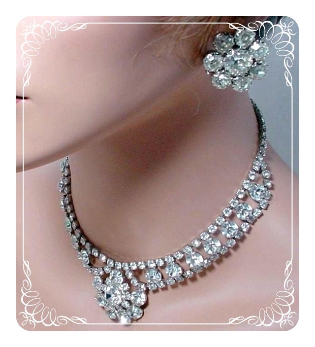 Totally Over The Top Icy Hot Rhinestone Necklace & Earring Set  1429ag-120511000