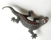 Lizard or Gecko Rhinestone Brooch