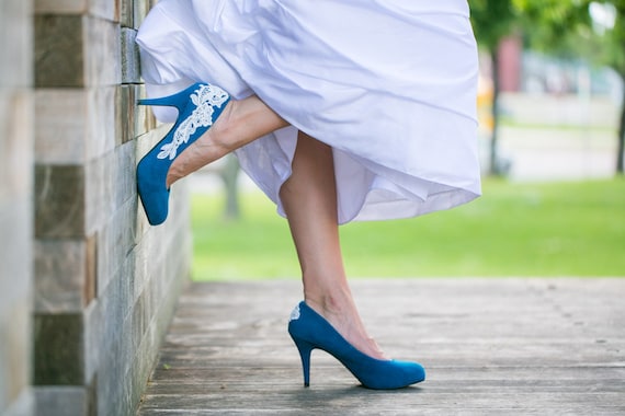 Wedding Shoes - Teal Blue Bridal Shoes/Wedding Heels with Ivory Lace. US Size 6.5
