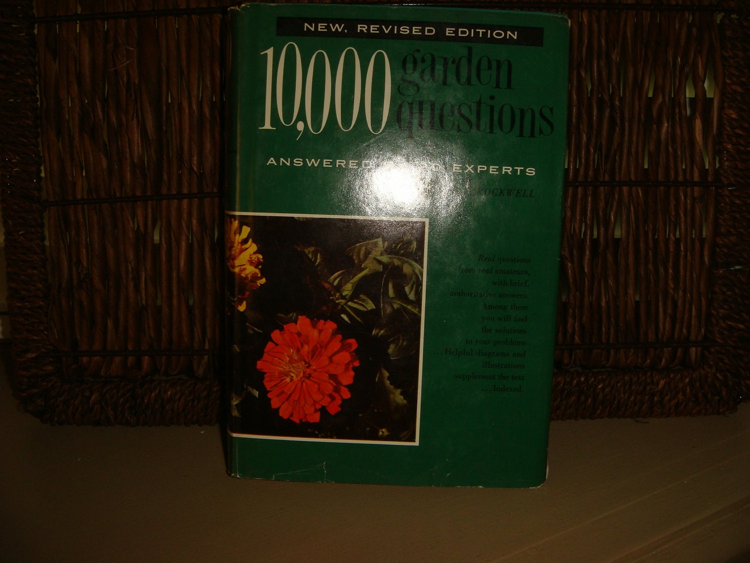 Vintage 10,000 Garden Questions 1959 Copy Survival Gardens How To Gardening Landscape