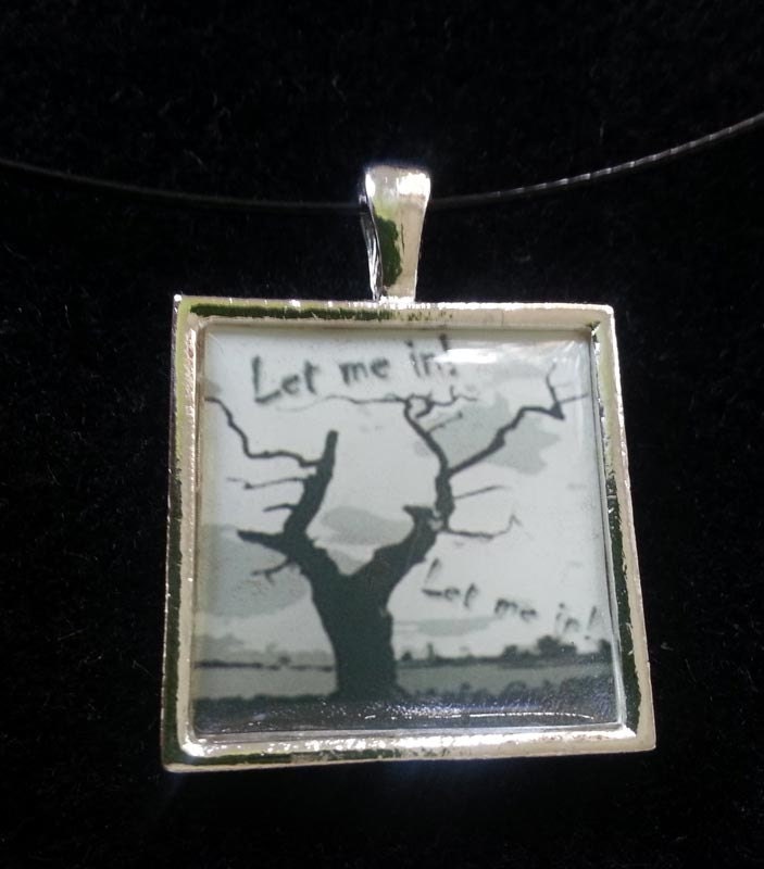 Bookish necklace: - Heathcliff, it's me, Cathy