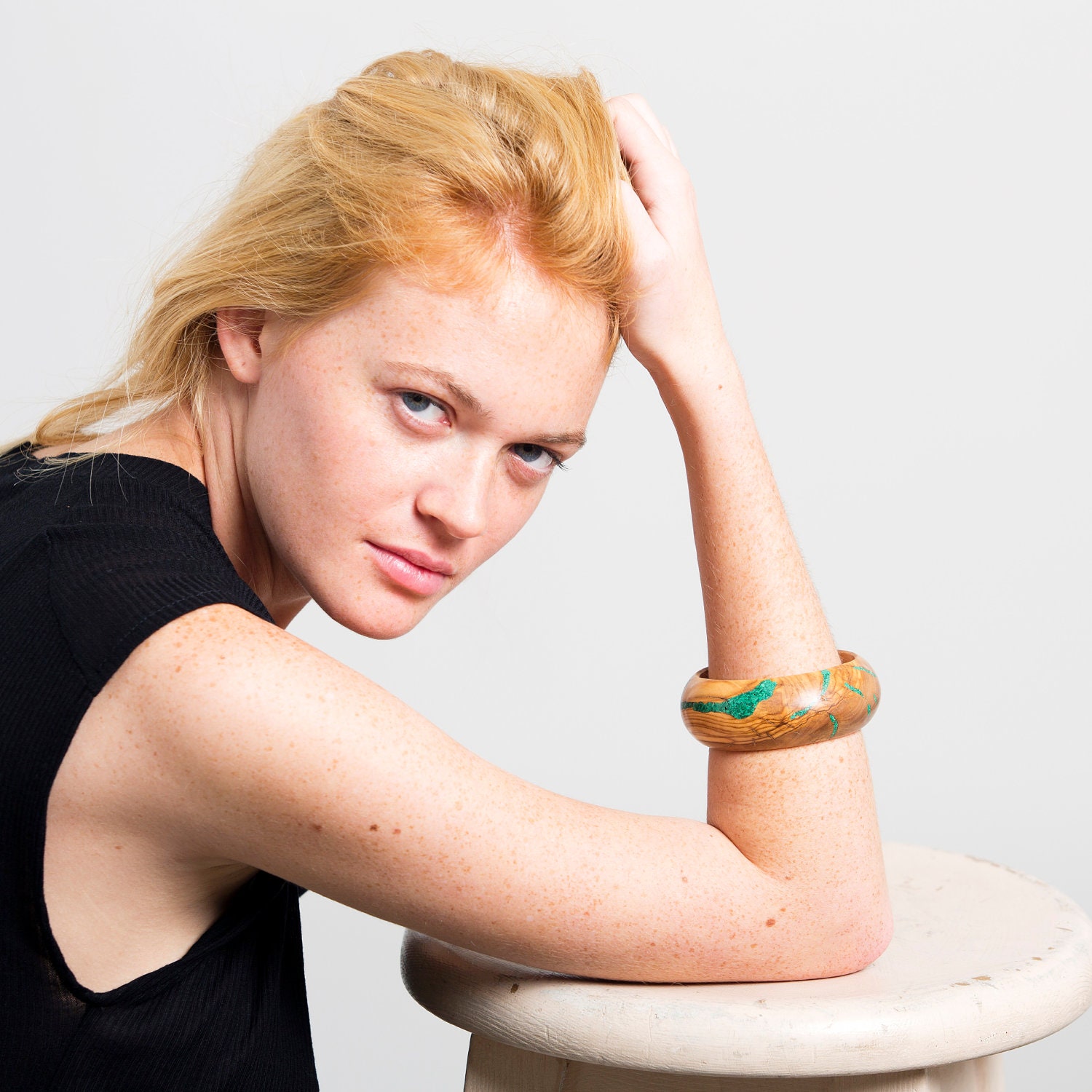 Wood Bracelet, Malachite and Olivewood - Green Beauty