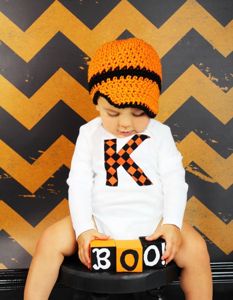 Baby Boy Halloween/Fall onesie and crochet hat set with custom initial, black and orange, photo prop, long or short sleeves