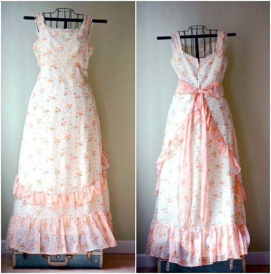 Vintage Ivory and Coral Floral Summer Maxi Dress  - 1970s