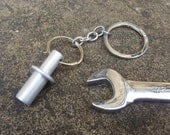 Honda F1 Mechanics keyring / keychain / keyfob - Perfect for engineers