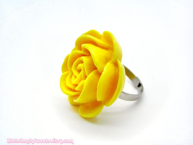 Sweet Bright yellow rose resin cabochon ring