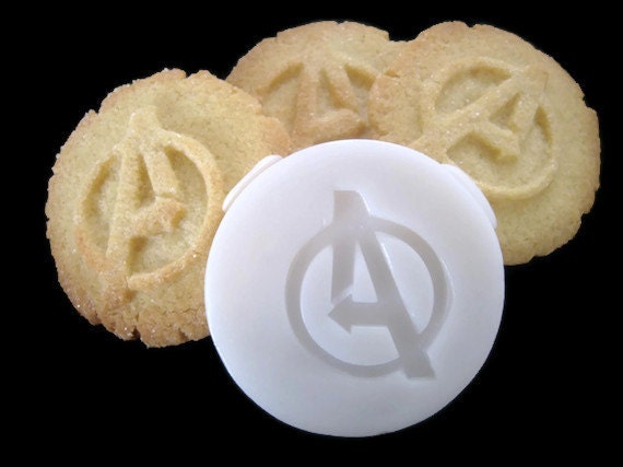 THE AVENGERS inspired COOKIE Stamp recipe and instructions - make your own Comic Cookies