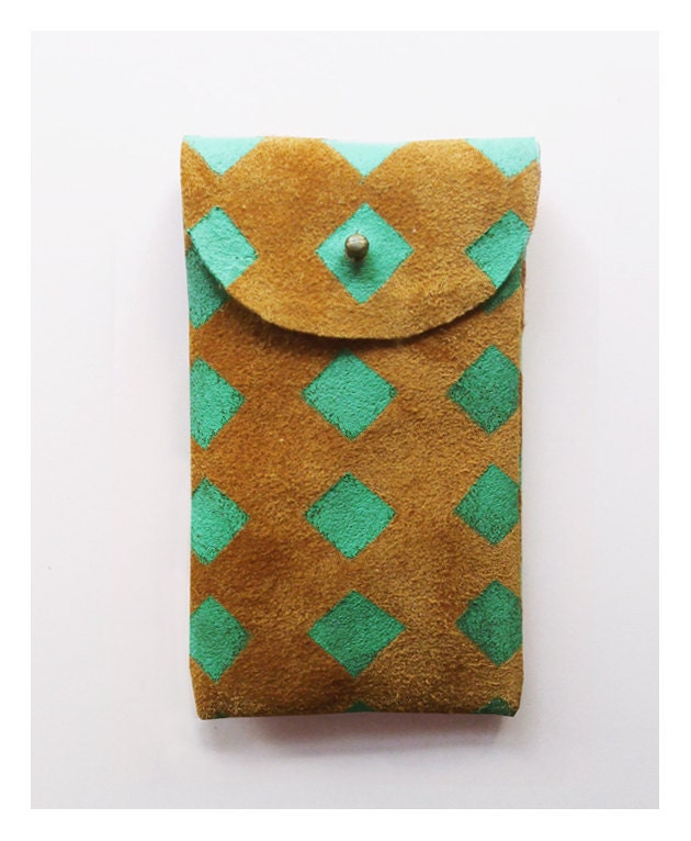 iPhone 4, 4s, 5 pouch // toffee suede with mint squares